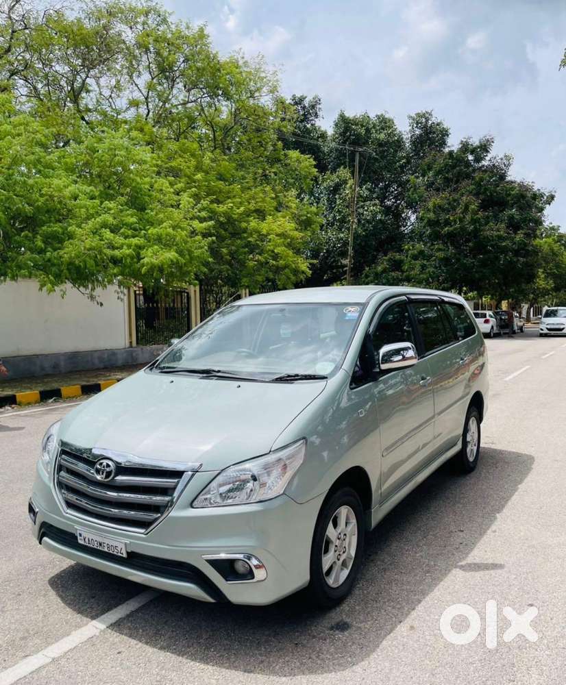 Toyota Innova 2.5 Gx 7 Str Bs-iii, 2006, Diesel