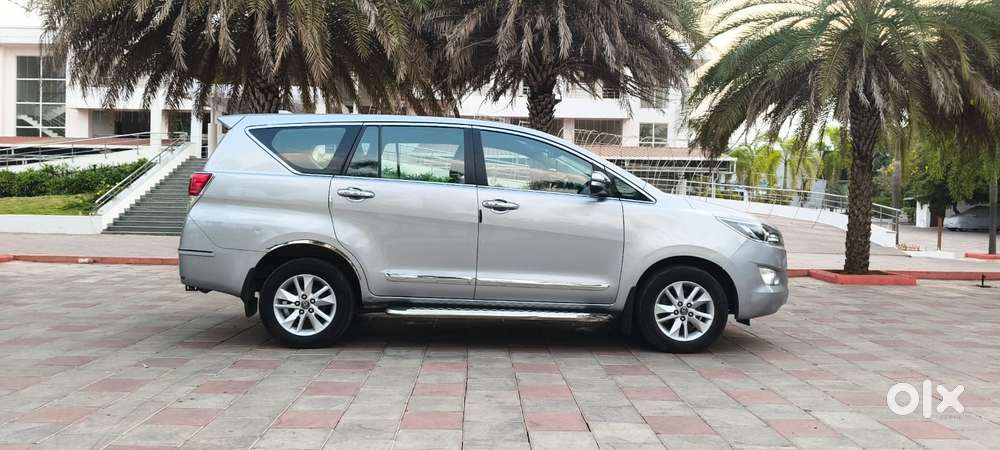 Toyota Innova Crysta 2.4 V, 2016, Diesel