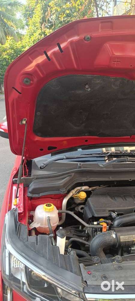 Mahindra Xuv300 W8 Option, 2022, Petrol
