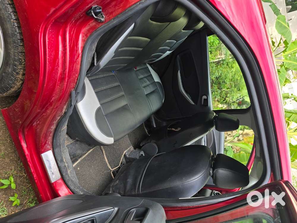 Very Well Maintained Millage 25km Per Litre