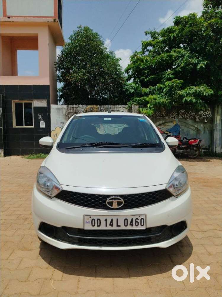 Tata Tiago 1.2 Revotron Xt (o), 2017, Petrol