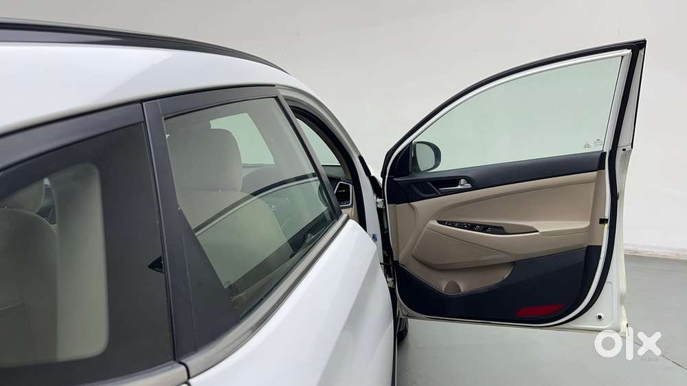 Hyundai Tucson [ ] 2.0 Gl (o) 2wd At Petrol, 2019, Petrol