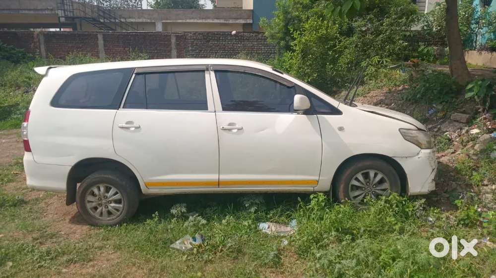 Toyota Innova 2016 Diesel Well Maintained