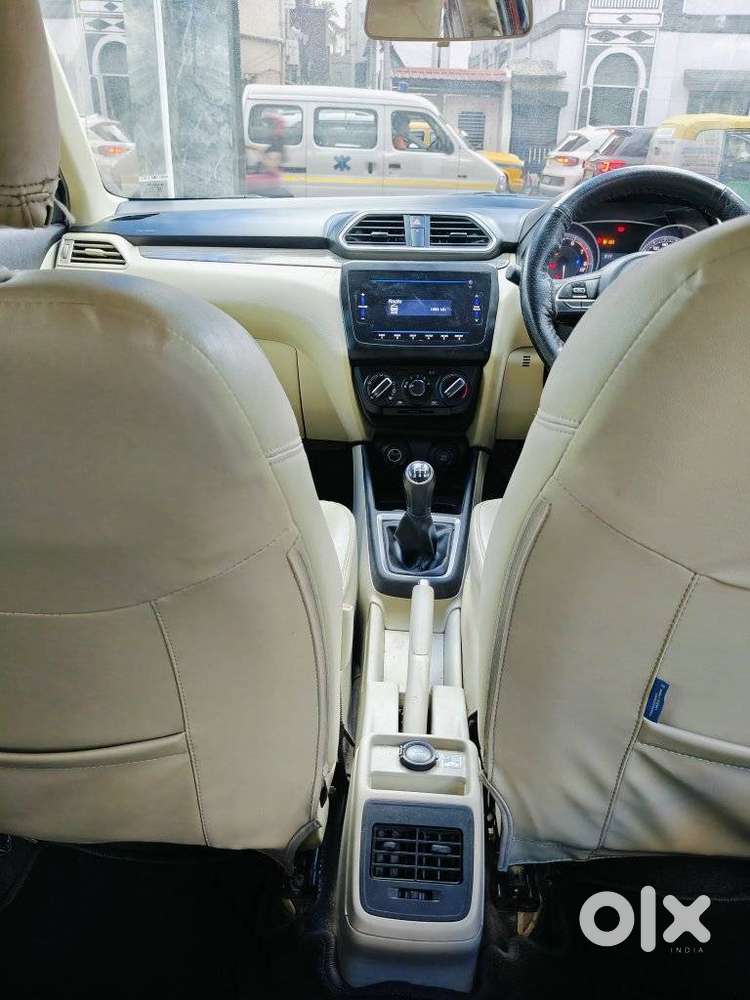 Maruti Suzuki Dzire 1.2 Vxi, 2022, Petrol