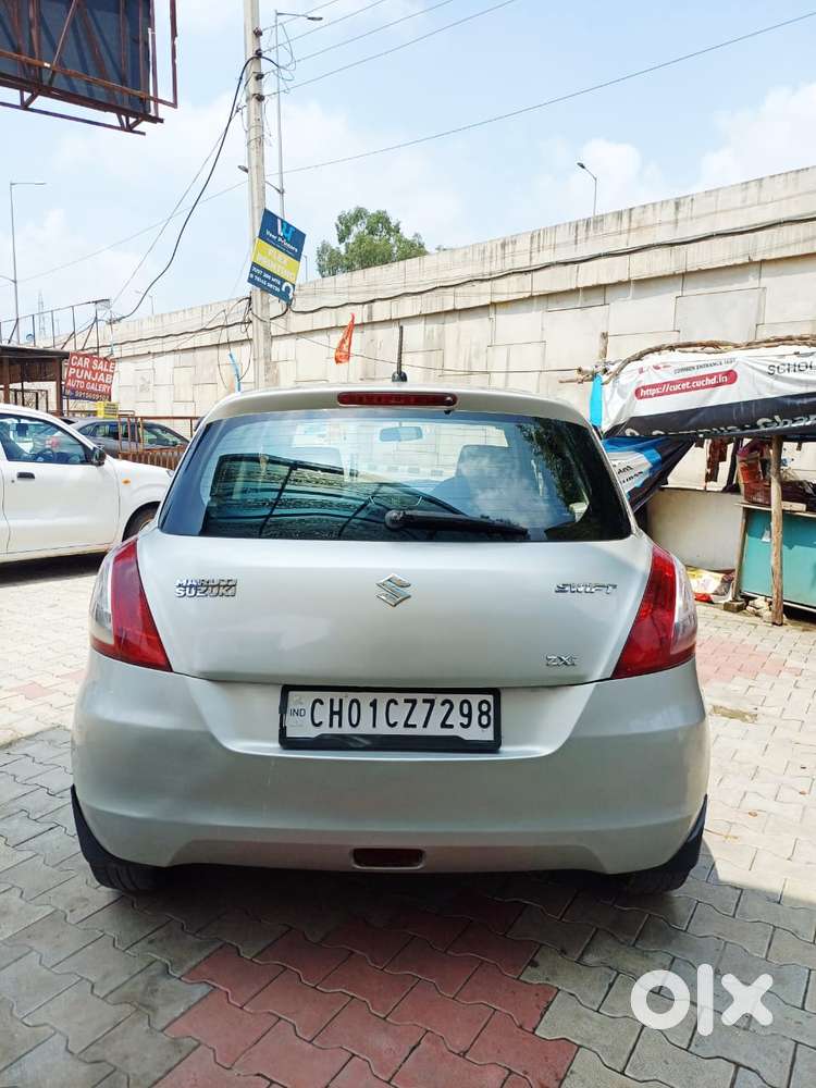 Maruti Suzuki Swift Vvt Zxi, 2013, Petrol