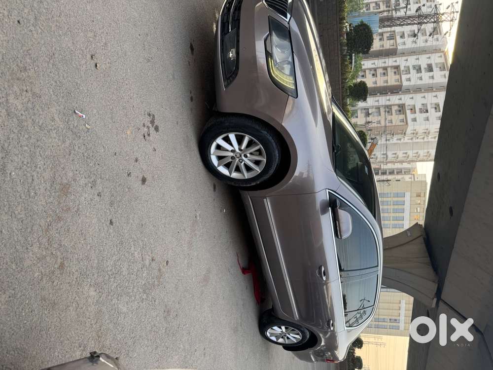 Skoda Superb 2.0 Elegance Tdi Cr At