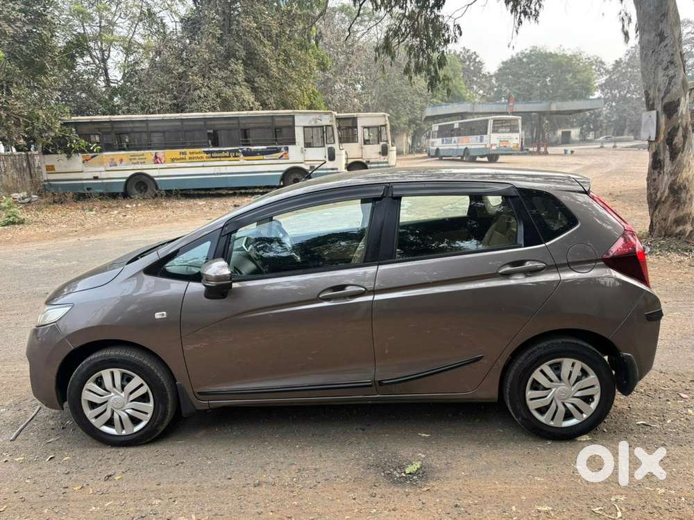 Honda Jazz 2017 Diesel 142000 Km Driven With Service Record