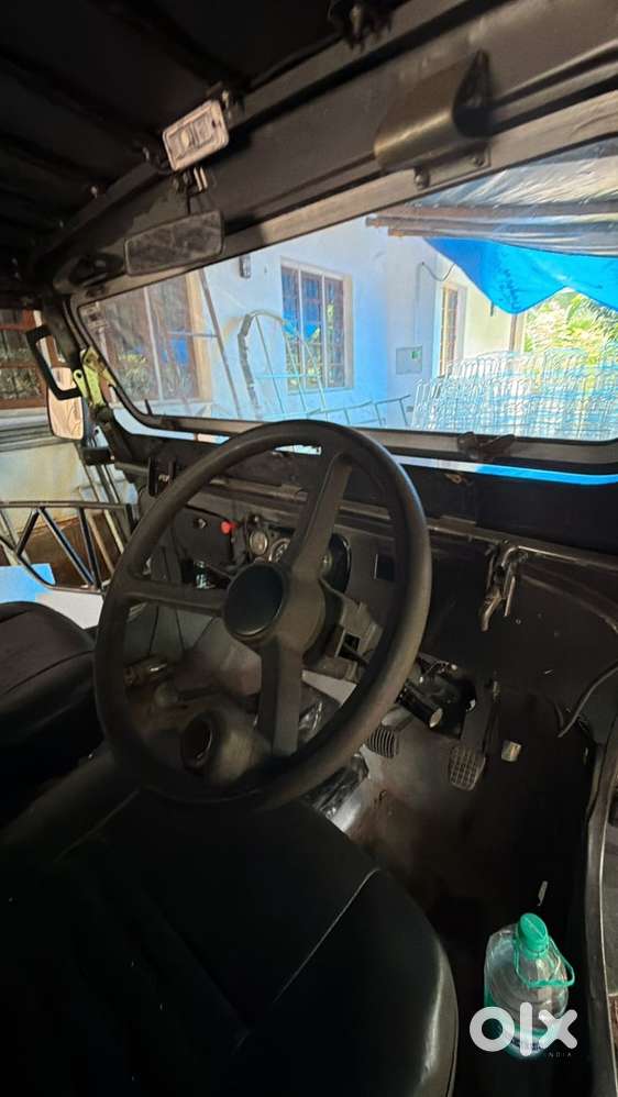 Mahindra Jeep Classic 1995