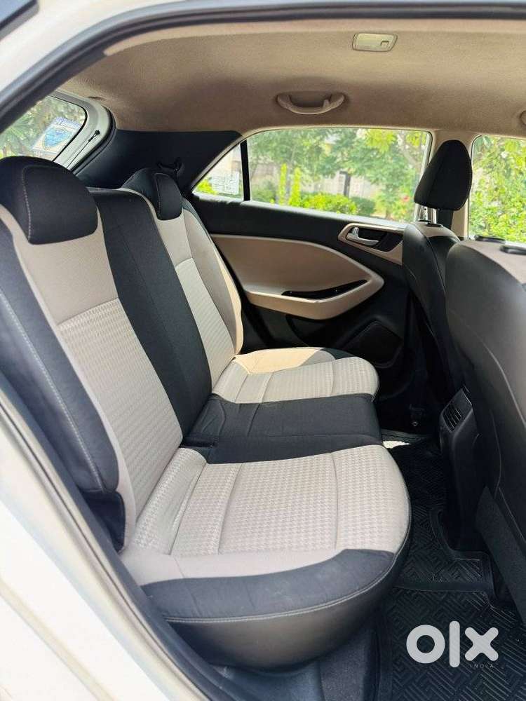 Hyundai I20 Petrol Asta Option, 2018, Petrol
