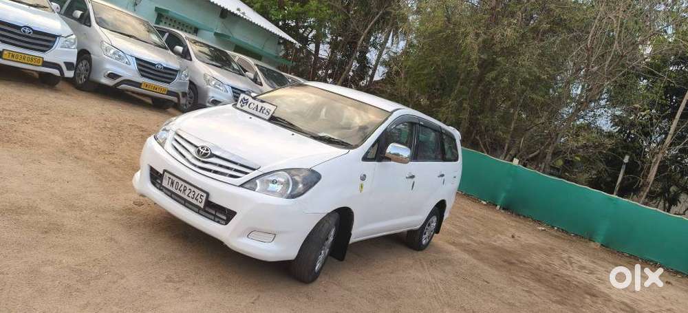Toyota Innova 2.5 G (diesel) 8 Seater, 2005, Diesel