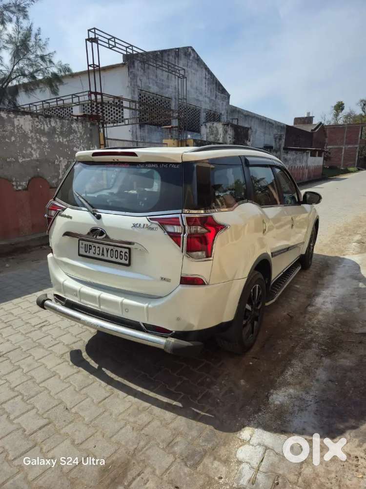Mahindra Xuv500 W11 O