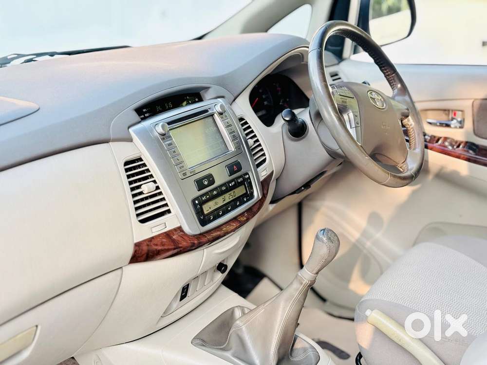 Toyota Innova 2.5 Vx 7 Str Bs-iii, 2012, Diesel