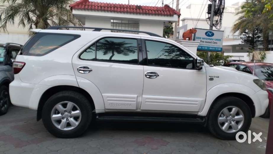 Toyota Fortuner 3.0 4x4 Manual, 2011, Diesel