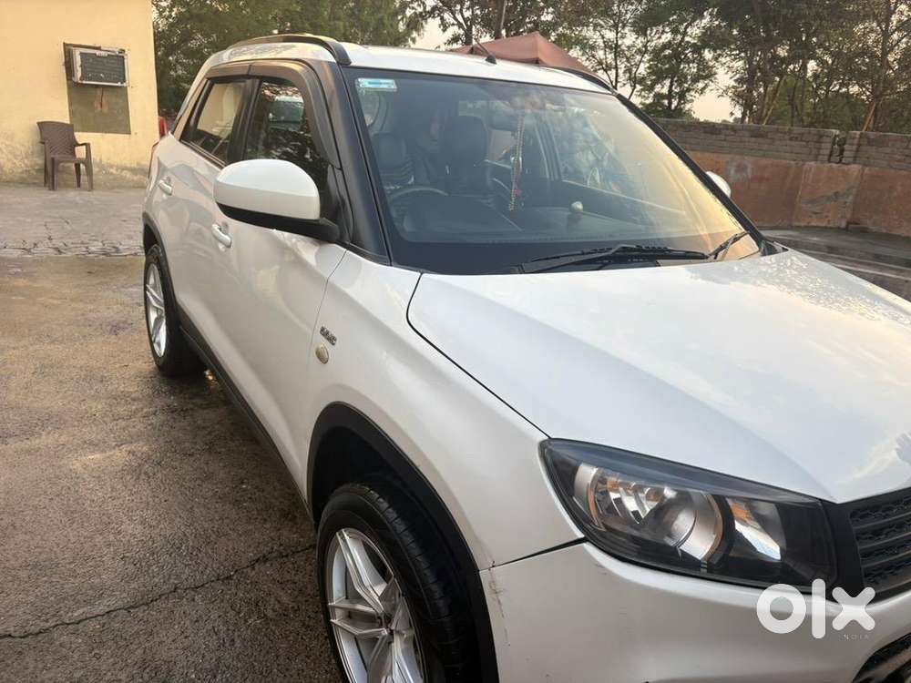 Maruti Suzuki Brezza 2018 Diesel With Completed Accessory