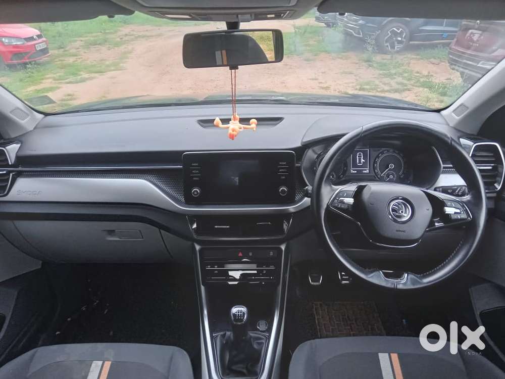 Skoda Kushaq 1.0 Tsi Ambition, 2022, Petrol