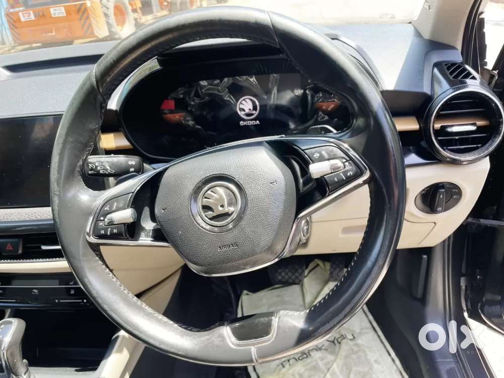 Skoda Slavia Style 1.0l Tsi At, 2024, Petrol
