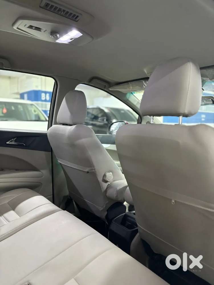 Mahindra Marazzo M6 8str, 2018, Diesel