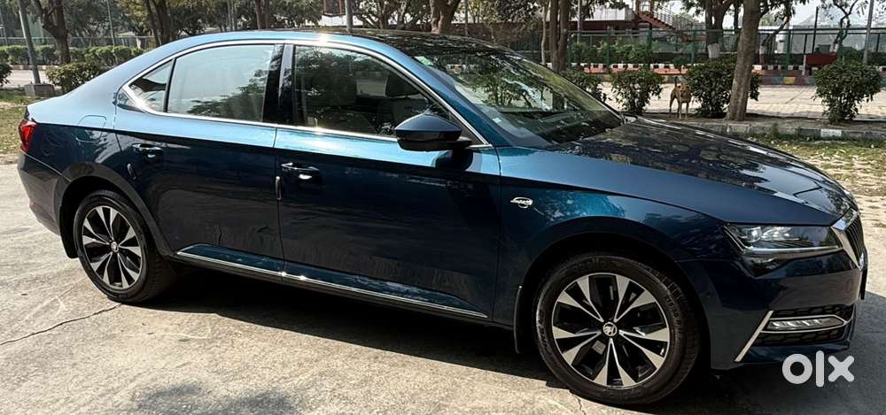 Skoda Superb 2.0 L&k Tsi At, 2022, Petrol