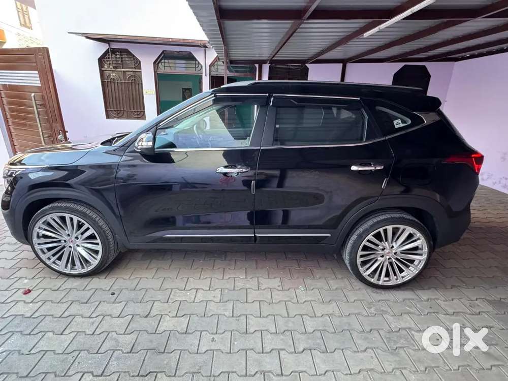 Kia Seltos 2023 Petrol 13600 Km Driven