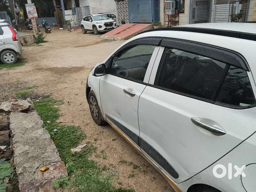 Hyundai Grand I10 Sportz 2014