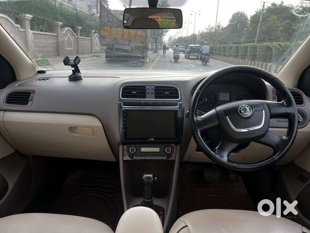Skoda Rapid 1.6 Mpi At Style, 2013, Petrol