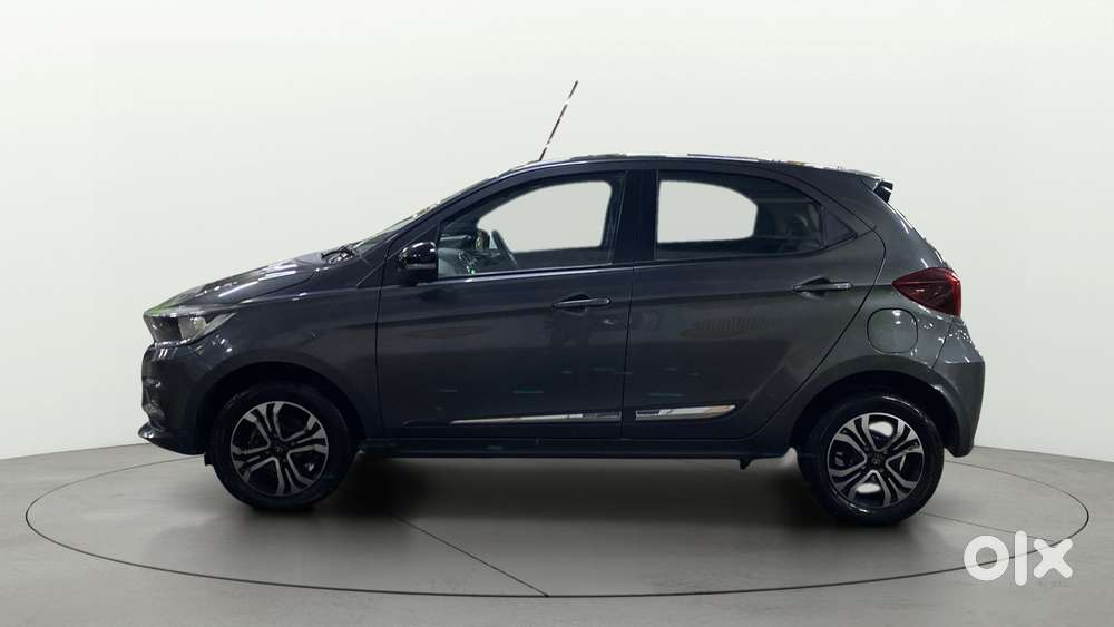 Tata Tiago 1.2 Revotron Xta, 2024, Petrol