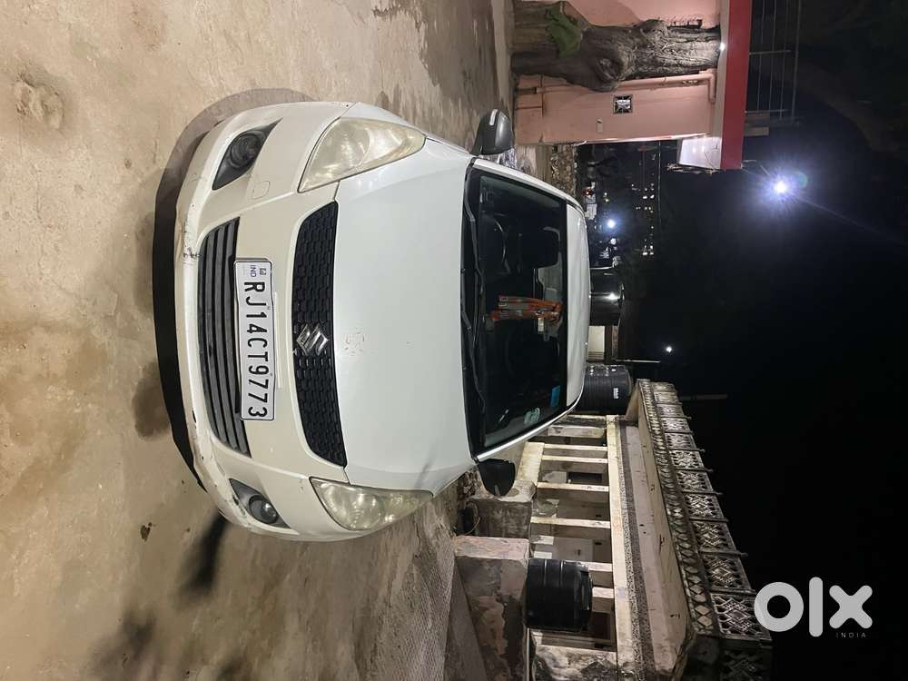 Maruti Suzuki Swift 2013 Diesel 100000 Km Driven