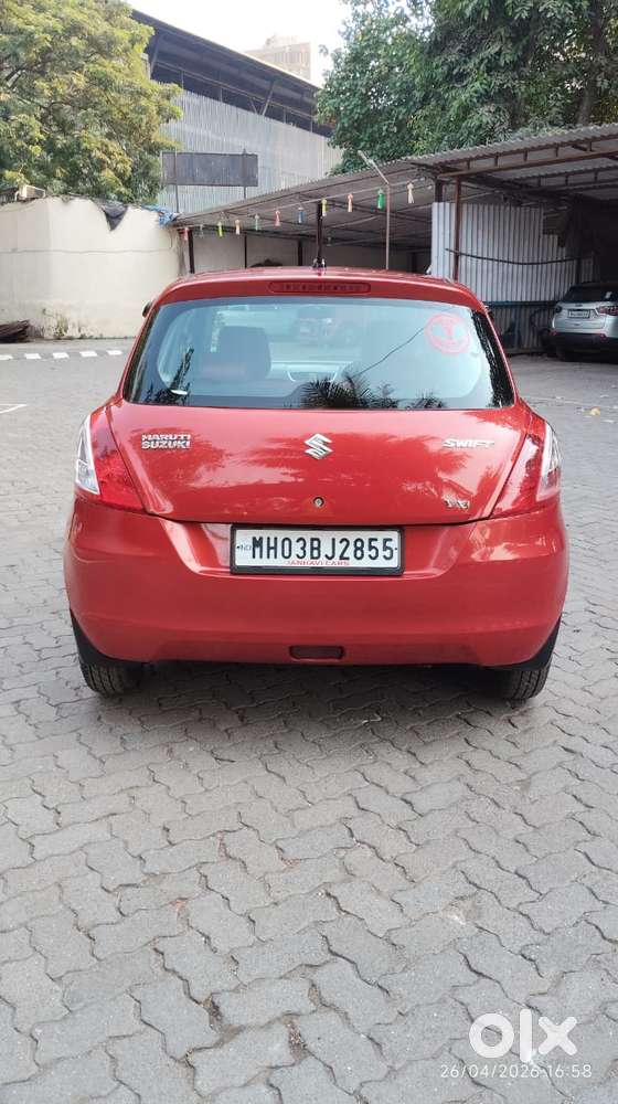 Maruti Suzuki Swift Vxi Abs Bsiv, 2013, Petrol