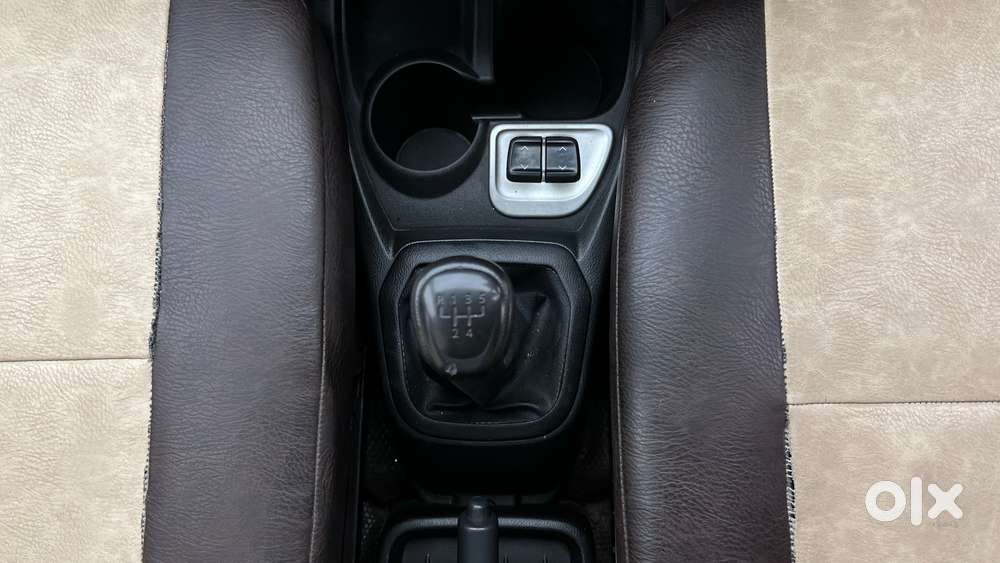 Datsun Redigo T Option, 2017, Petrol