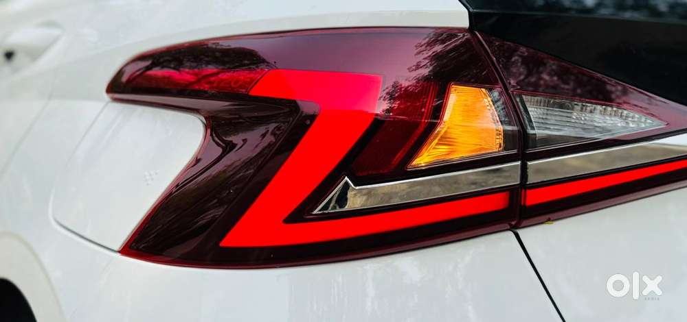 Hyundai I20 Sportz 1.2 Ivt Dual Tone, 2023, Petrol