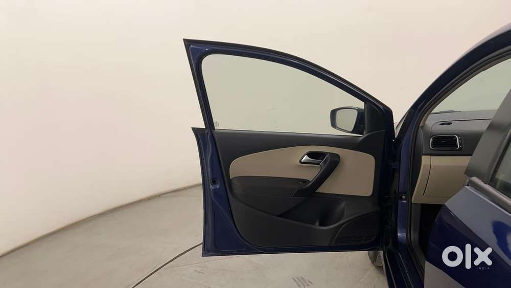 Volkswagen Polo Petrol Highline 1.2l, 2013, Petrol