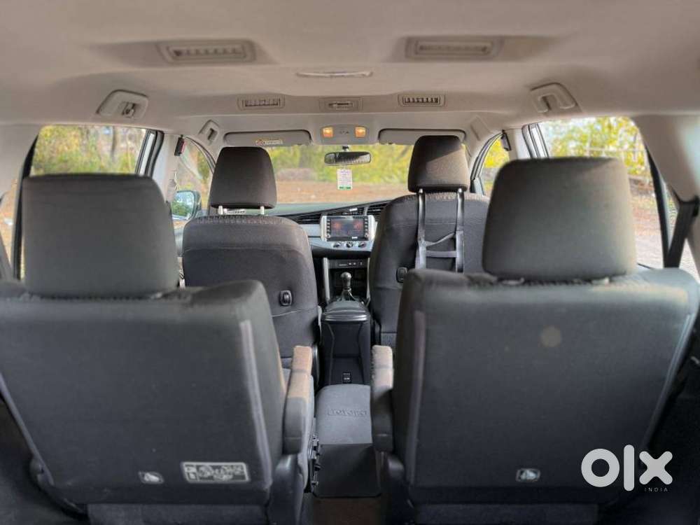 Toyota Innova Crysta 2.4 G Mt, 2022, Diesel