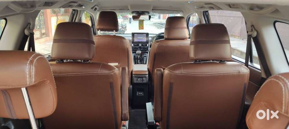 Toyota Innova Hycross 2.0 Vx Hybrid 7 Str, 2023, Petrol