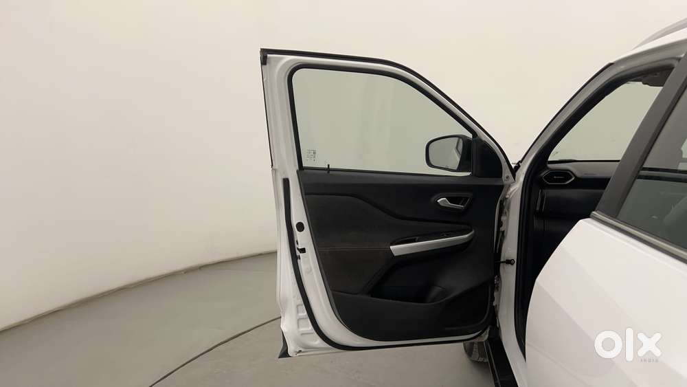 Nissan Magnite 1.0 Xv Premium Turbo, 2022, Petrol