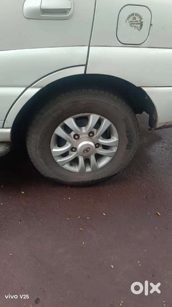Tata Safari 2.2 Dicor 2011