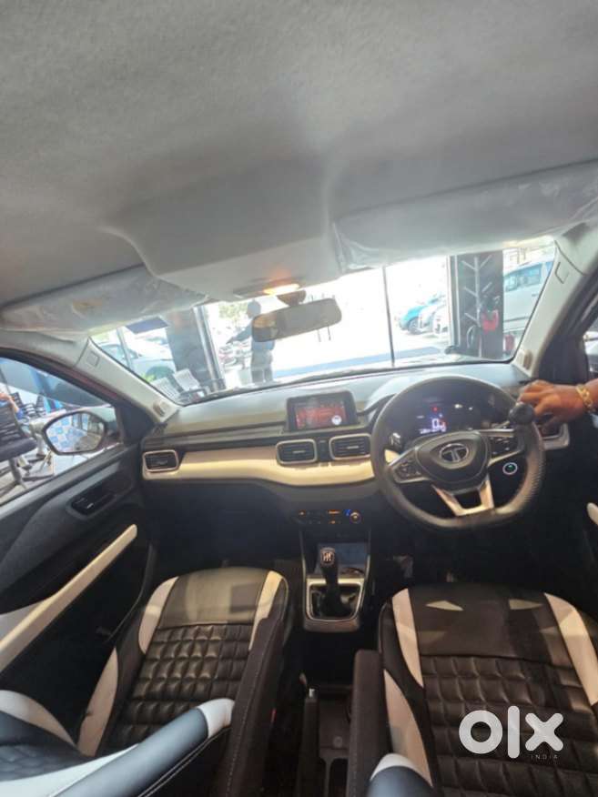 Tata Punch Camo Accomplished Mt, 2024, Petrol