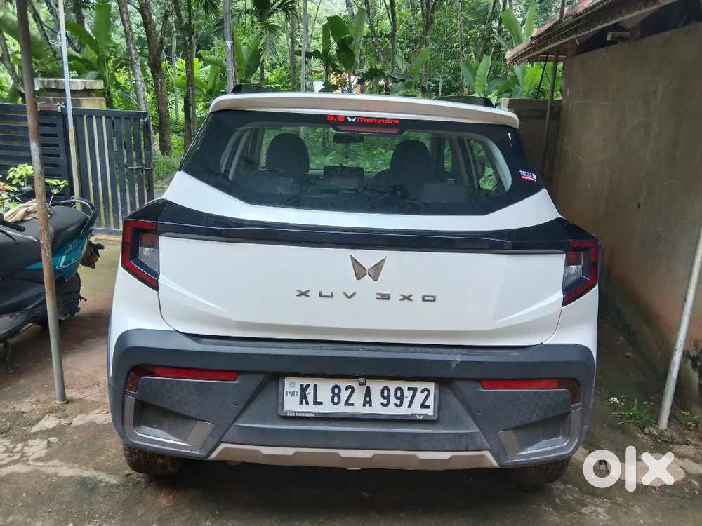 Mahindra Xuv 3xo Petrol 2025