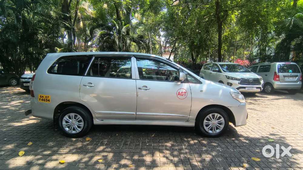 Toyota Innova 2014