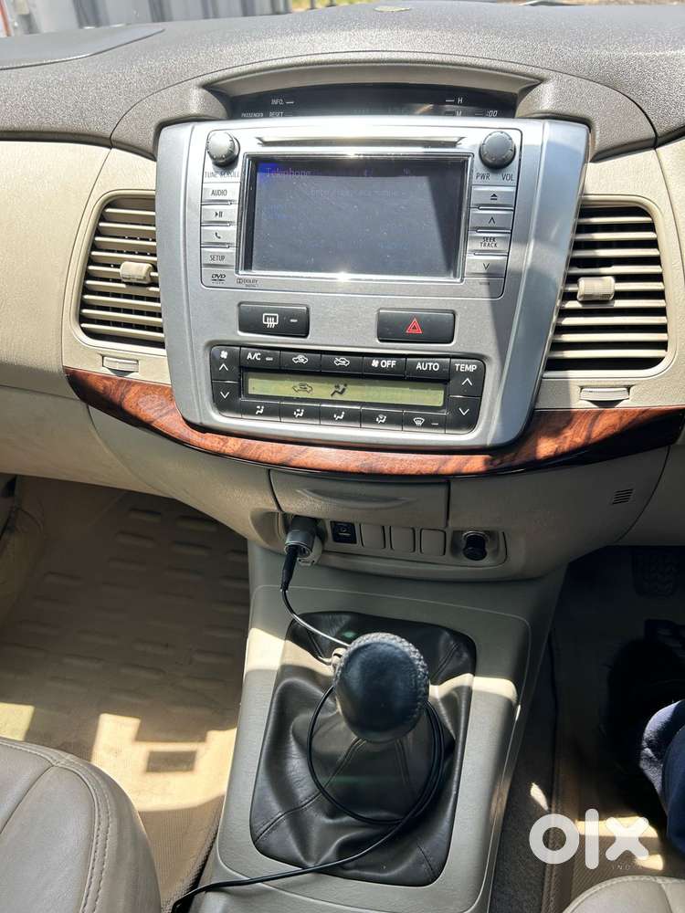 Toyota Innova 2.5 V 7 Str, 2013