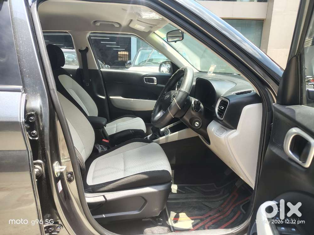 Hyundai Venue S 1.2 Petrol, 2024, Petrol