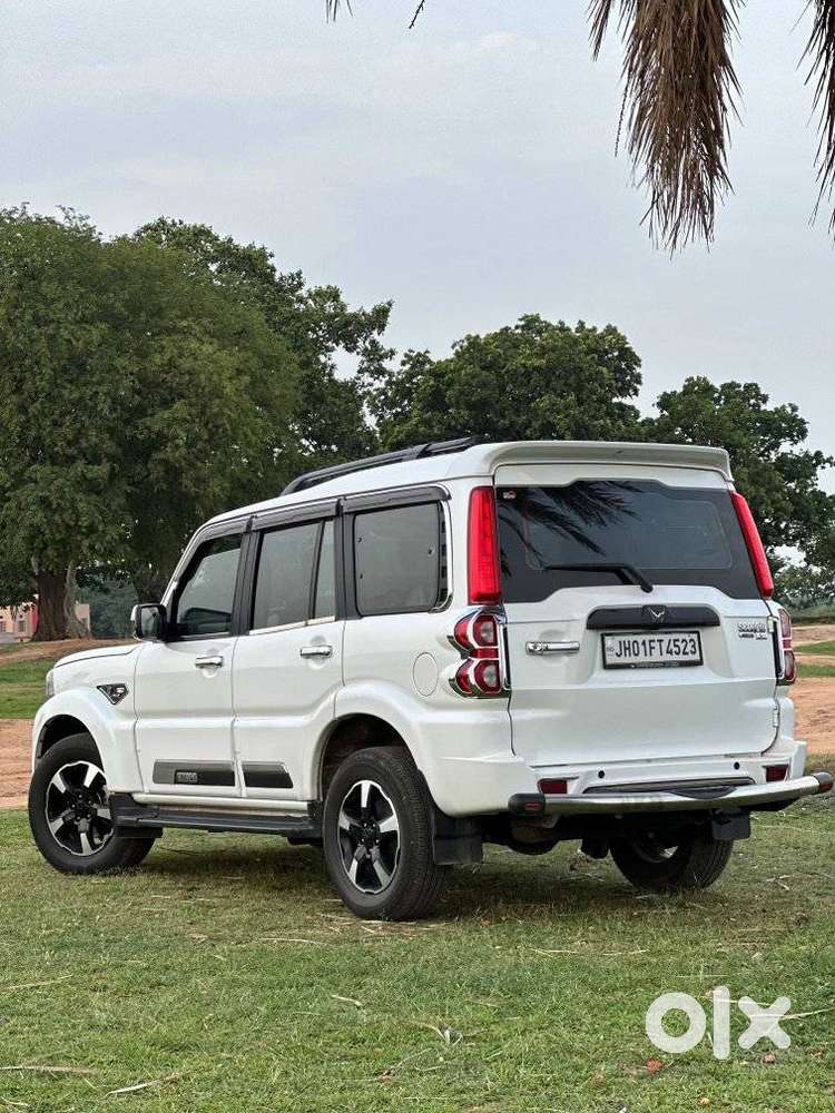Mahindra Scorpio Classic 2.2 S 11 Mt 7 Str, 2024, Diesel