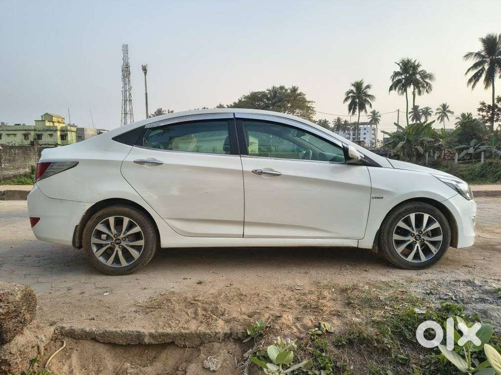 Hyundai Verna [2015-2017] Fluidic 4s 1.6 Crdi Sx (o), 2015, Diesel