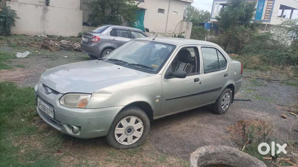 Ford Ikon 2018 Diesel 120000 Km Driven
