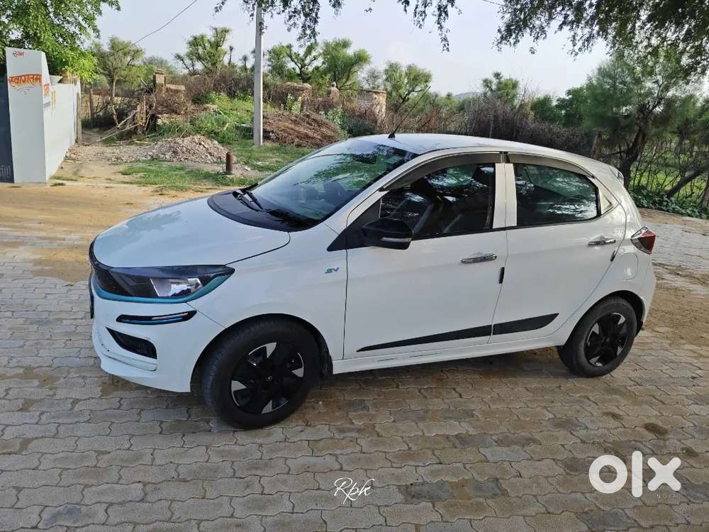 Tata Tiago EV XT 2023 - Photo 2