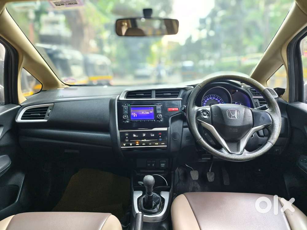 Honda Jazz V Mt Privilege, 2015, Petrol