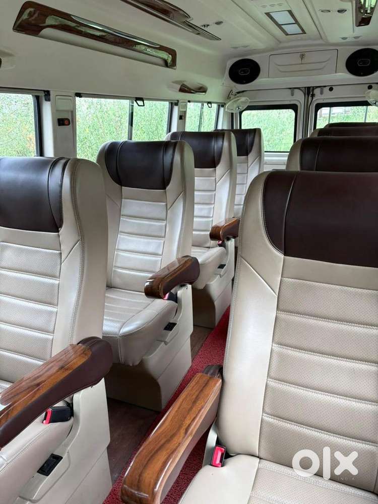 Pkn Maharaja 1 X 1 12 seater tempo traveler - Commercial & Other