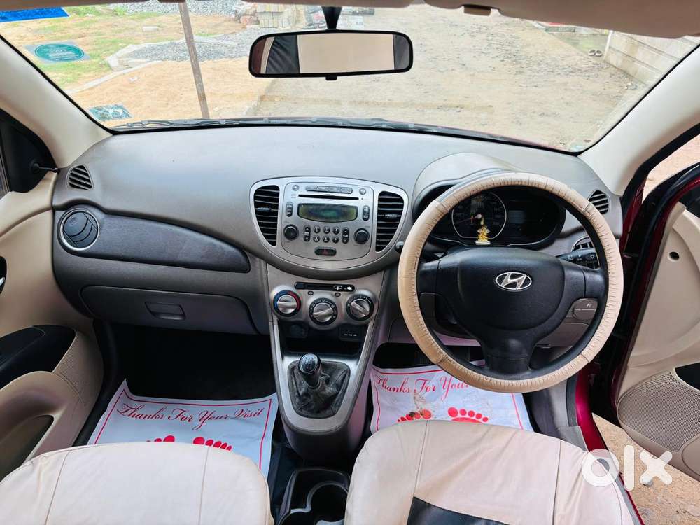 Hyundai I10 Sportz, 2015, Petrol