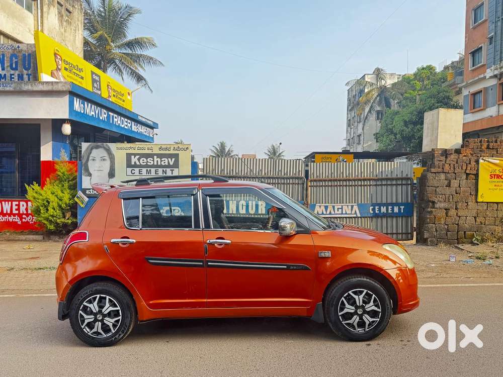 Maruti Suzuki Swift Vxi + Manual, 2006, Petrol