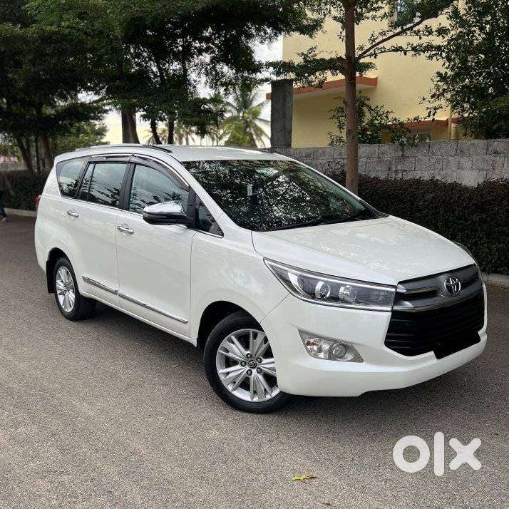 Toyota Innova Crysta 2.8z Automatic, 2018, Diesel