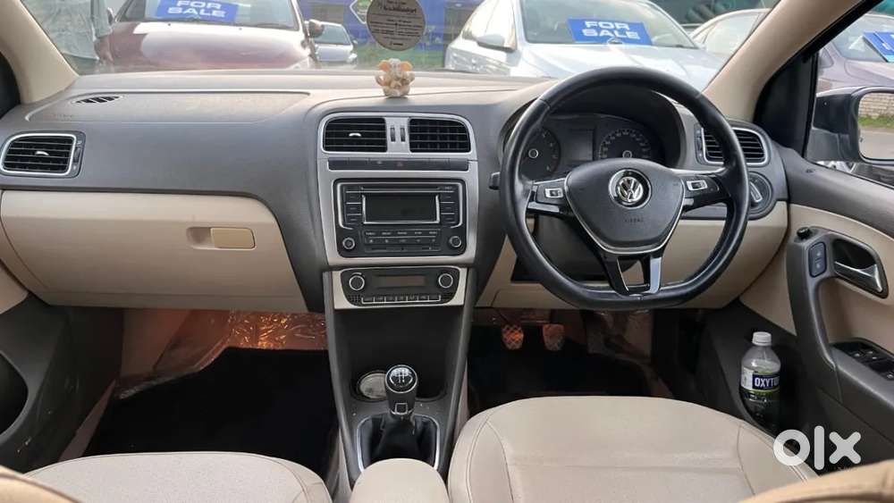 Volkswagen Vento 1.6 Highline, 2015, Petrol